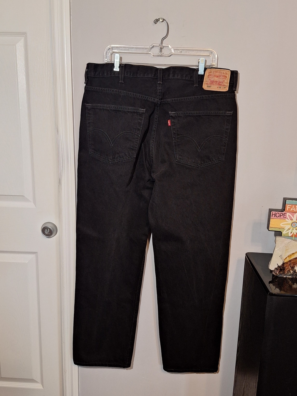 Levi's 100% Cotton Black Straight-Leg Jeans - Picture 2 of 12